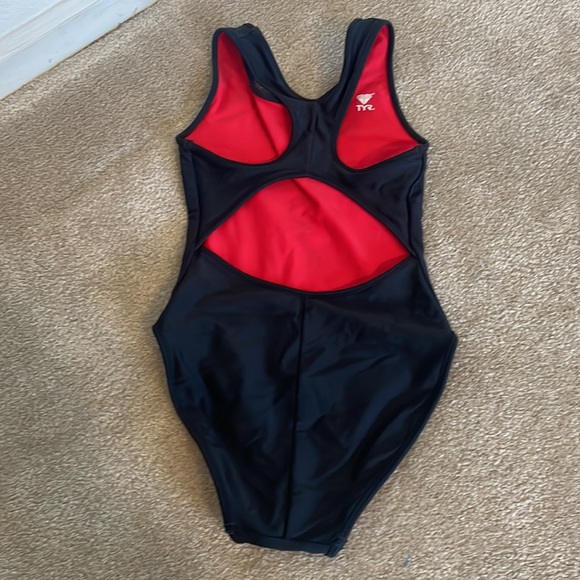 TYR swimmers swim suit racer back reversible red/ black One piece full swimsuit - Picture 6 of 9